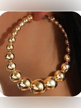 NWT Chunky Large Gold Beaded Huggie
Hoop Earrings